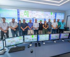 Sanepar reforça abastecimento com bags gigantes, 26 caminhões-pipa e troca de adutoras no Litoral