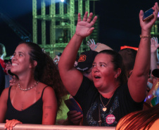 O grupo Roupa Nova durante a apresentacao do seu show dentro da programacao do Verao Maior Parana, em Matinhos - 15/02/2026 - Foto: Geraldo Bubniak/AEN