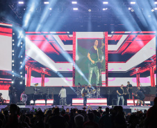 O grupo Roupa Nova durante a apresentacao do seu show dentro da programacao do Verao Maior Parana, em Matinhos - 15/02/2026 - Foto: Geraldo Bubniak/AEN