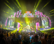 O grupo Roupa Nova durante a apresentacao do seu show dentro da programacao do Verao Maior Parana, em Matinhos - 15/02/2026 - Foto: Geraldo Bubniak/AEN