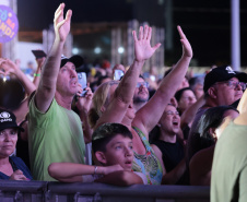 O grupo Roupa Nova durante a apresentacao do seu show dentro da programacao do Verao Maior Parana, em Matinhos - 15/02/2026 - Foto: Geraldo Bubniak/AEN