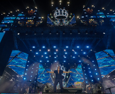 O cantor Eduardo Costa  