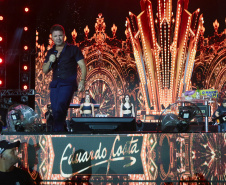 O cantor Eduardo Costa 