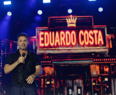 O cantor Eduardo Costa 