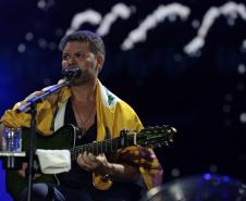 O cantor Eduardo Costa 