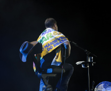 O cantor Eduardo Costa 