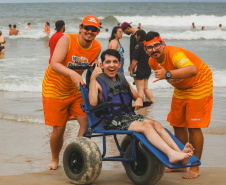 Praia Acessível supera 600 atendimentos nas primeiras semanas do Verão Maior Paraná