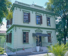 Com quase um século de história, Hospital Oswaldo Cruz chega aos 98 anos como referência estadual