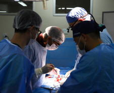 HU realiza pela primeira vez cirurgia de coluna com técnica ALIF