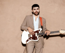 Palcos Sunset do Verão Maior Paraná têm shows gratuitos de terça a sábado em janeiro, confira a agenda da semana