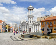 Cultura, história e arquitetura: roteiros que encantam turistas no Paraná