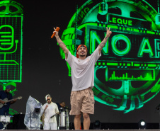 JEITO MOLEQUE E BELO