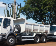 Com investimento de R$ 1,46 bilhão, Paraná amplia frota de máquinas nos municípios