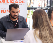 SETR - Mutirão Emprega Mais Curitiba oferece mais de 2 mil vagas e atende mais de mil pessoas na CIC