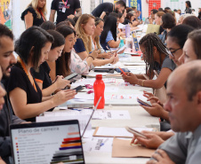 SETR - Mutirão Emprega Mais Curitiba oferece mais de 2 mil vagas e atende mais de mil pessoas na CIC