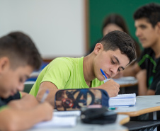 Estudantes e responsáveis têm até sexta-feira (16) para efetuar matrículas na rede estadual de educação