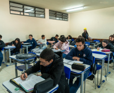 Estudantes e responsáveis têm até sexta-feira (16) para efetuar matrículas na rede estadual de educação