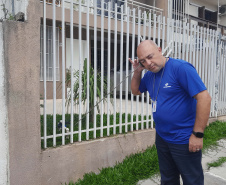 "Caçadores de vazamentos" da Sanepar usam audição treinada para evitar desperdício água