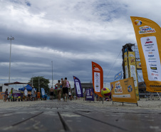LITORAL TERÁ FIM DE SEMANA DE MUITO CALOR E PANCADAS DE CHUVA