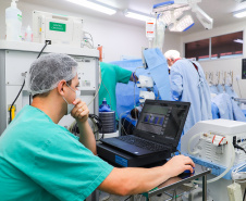 HU realiza pela primeira vez cirurgia de coluna com técnica ALIF