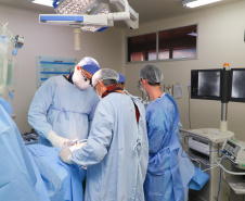 HU realiza pela primeira vez cirurgia de coluna com técnica ALIF