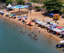 VIAJE PARANÁ - Praias do Noroeste tiveram 100% de ocupação em hotéis na virada do ano