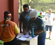 “Um dia no viveiro” mobiliza comunidade litorânea para a educação ambiental