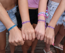 Verão Maior Paraná trancistas e artesãos valorizam diversidade com oficinas gratuitas