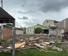 Defesa Civil - Mais 2 mil telhas para São José dos Pinhais