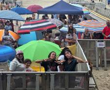 Público madruga e garante lugar para show de Ana Castela no Litoral