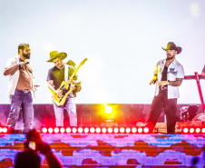 Show Leo e Raphael e Murilo Huff