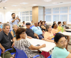  Mais de 70 idosos participam de workshops letramento em inteligência artificial