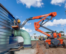 Curitiba constrói maior reservatório em aço da América Latina 