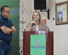 O governador em exercício Darci Piana e o secretário de Agricultura e Abastecimento, Márcio Nunes, assinam nesta sexta-feira (20) a liberação de R$ 34,8 milhões para pavimentação de duas estradas rurais de Roncador