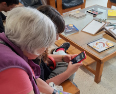 No mês das mulheres, MON promove oficina de fotografia inspirada nas obras da artista Julia Kater