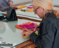 No mês das mulheres, MON promove oficina de fotografia inspirada nas obras da artista Julia Kater