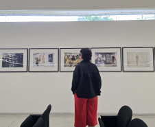 Fwd: Novo miniauditório do MON é inaugurado com exposição de fotos de Dico Kremer