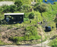 PCPR usa drones e desarticula ponto de venda de drogas em Matinhos