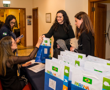 Governo do Estado capacita profissionais e leva empresários para grande feira em Portugal