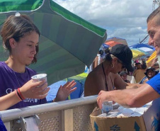 Sanepar já distribuiu 175 mil copos de água durante shows no Litoral 