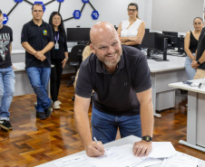Projetek Unioeste entrega projeto arquitetônico de escola municipal para Cafelândia