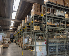 Estado já distribuiu mais de 6 milhões de insumos em 2026 para as 22 Regionais de Saúde