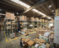 Estado já distribuiu mais de 6 milhões de insumos em 2026 para as 22 Regionais de Saúde