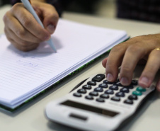 SEFA - Regulariza Paraná entra na reta final: contribuintes têm até sexta-feira para quitar débitos com descontos