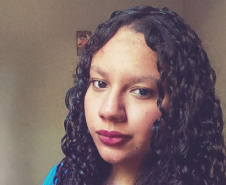 Da Estrada de Terra ao Campus: estudante ribeirinha garante acesso à universidade pelo Aprova Paraná