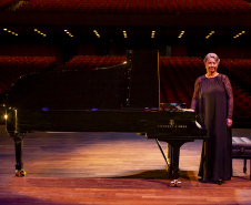 Novo piano marca aporte histórico no Teatro Guaíra e inaugura temporada da OSP