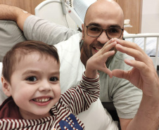 Pesquisador da UEL vence prêmio por método inovador de cirurgia para cardiopatia rara