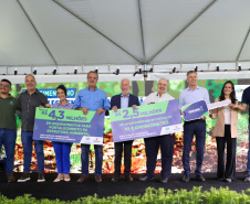 Governo entrega equipamentos e carros para reforçar cuidados com Unidades de Conservação