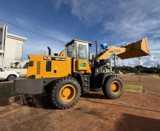 Estado entrega sete máquinas agrícolas por dia para municípios paranaenses