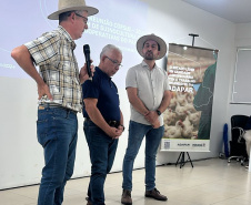 Em reuniões no Show Rural, Adapar aborda temas para o fortalecimento da pecuária paranaense